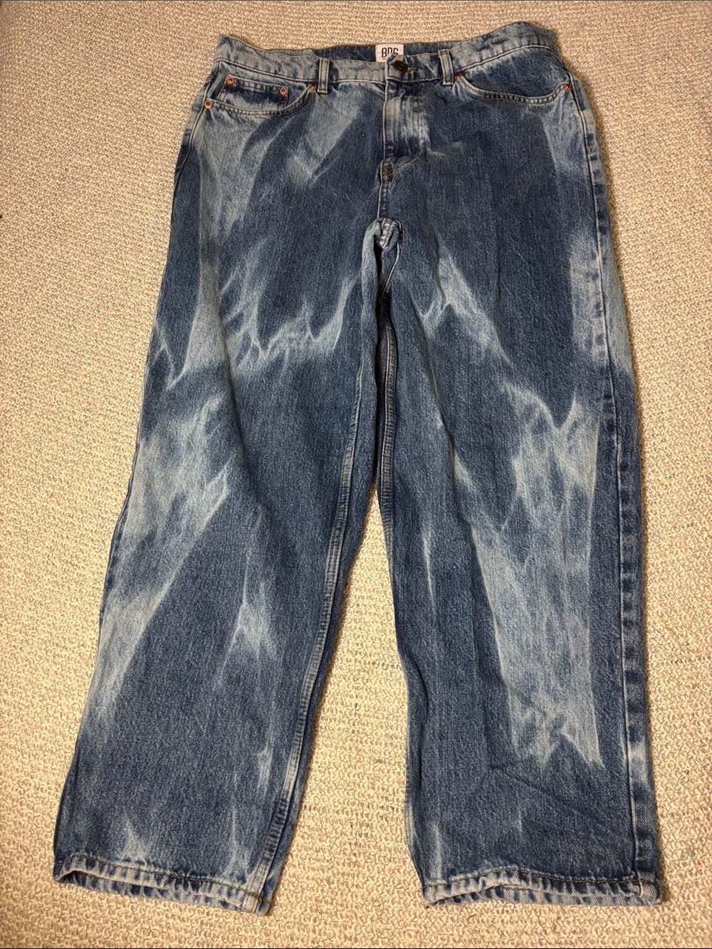 BDG Vintage Bow Bleached Tie Dye Baggy Jeans Tag 32x32 (Measures 34x27)